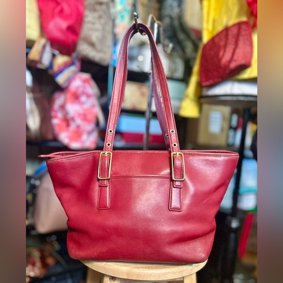 1992 Coach TRUE VINTAGE Red Legacy Market Tote​ - Picture 2 of 15